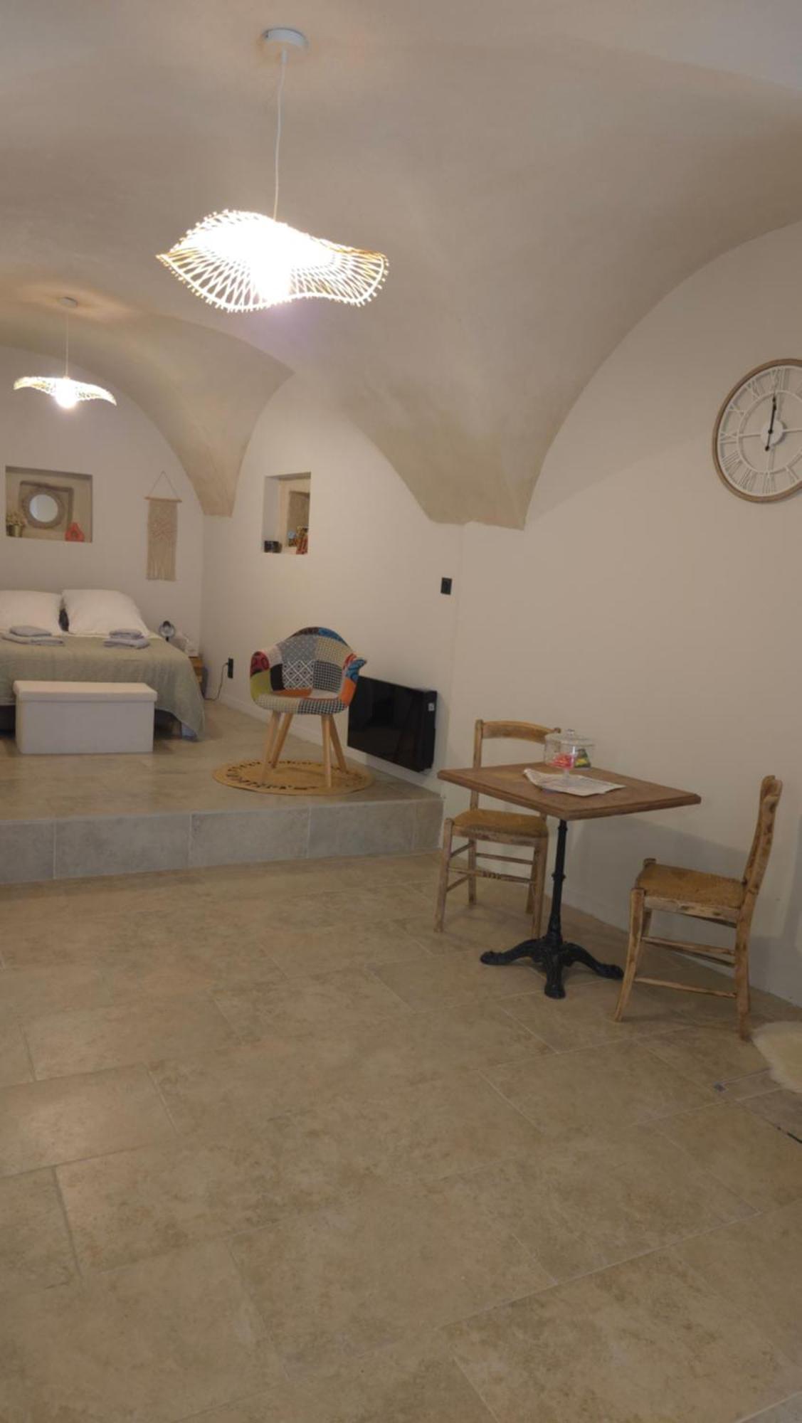 Ferienwohnung Petit Bonheur Lauris Exterior foto